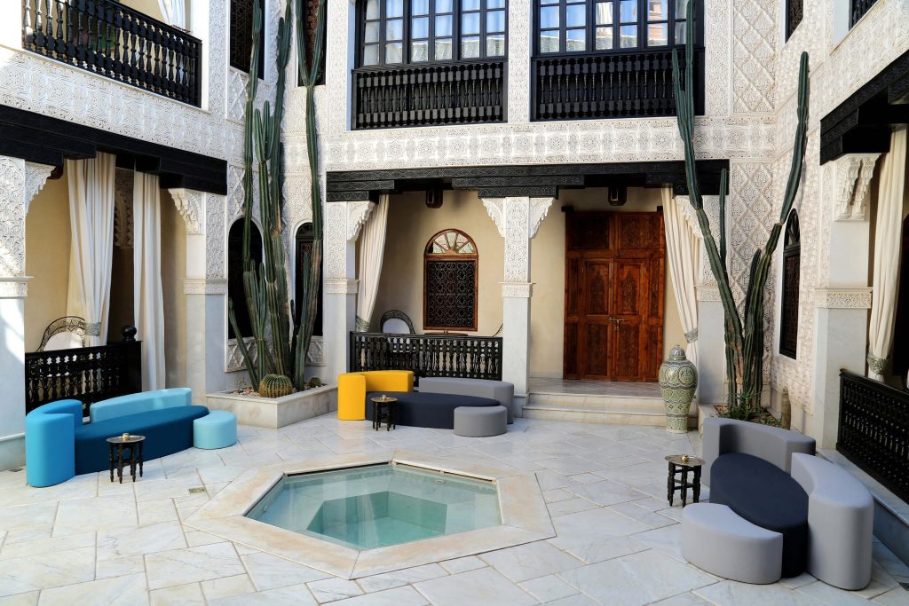 Canapes Oze 31 Hashtag Design Paris La Sultana Marrakech | Fred Hernandez | NoBorder Art Canapes Oze 31 Hashtag Design Paris La Sultana Marrakech | Fred Hernandez | NoBorder Art